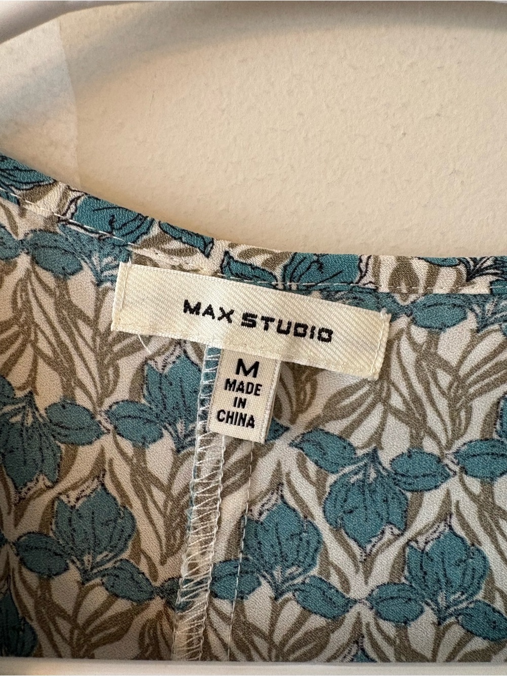 Max Studio Top - Picture 3 of 5